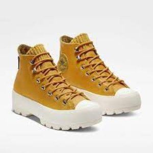 CONVERSE CTAS Gortex Lugged Winter Hi Sneaker Gold Dart  Women's US 5
